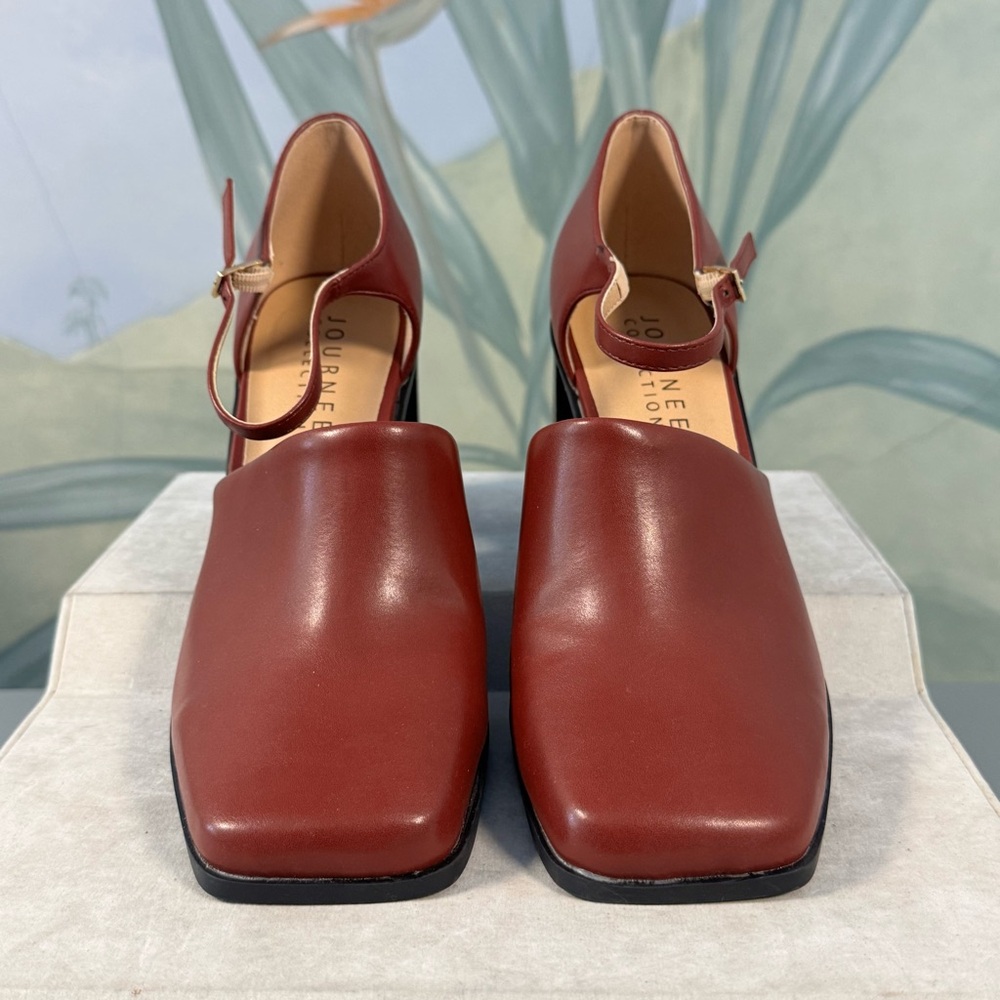 Journee Collection women’s sandals size 10, NWOT Burgundy Block Heel Shoes - Picture 4 of 8